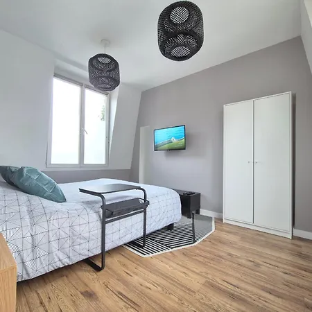 Le Stella Hyper Centre A 10 Minutes רואן